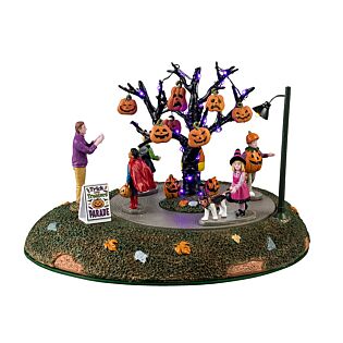 Lemax Trick Or Treaters Parade, B/O (4.5V)