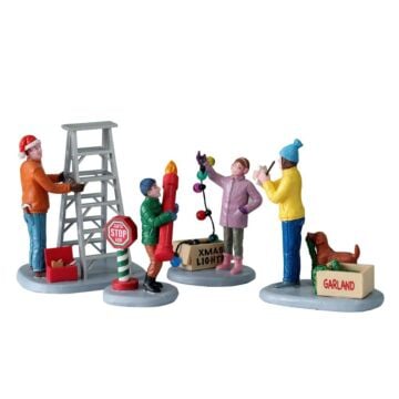 Lemax Getting Ready to Decorate, set van 4