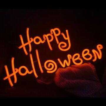 Neon licht Happy Halloween oranje